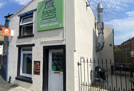 closed-hot-food-takeaway-in-brighouse-590716